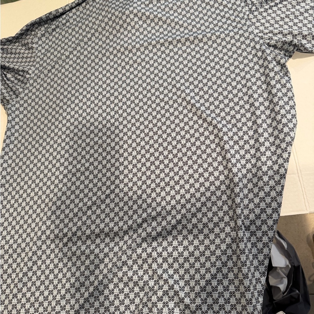 Elegant Gray Patterned Polo Shirt - Picture 7 of 11
